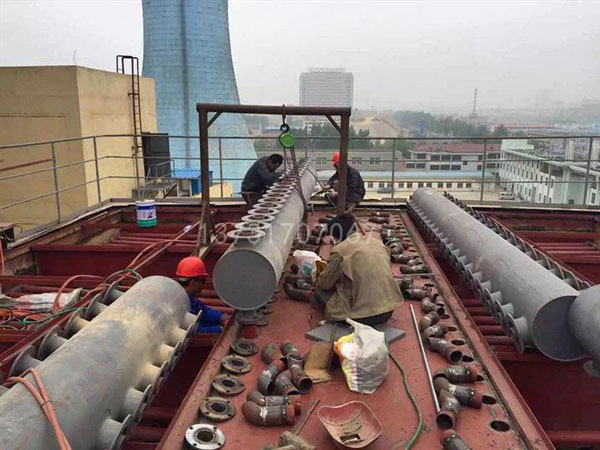 脈沖布袋除塵器內(nèi)部結(jié)構(gòu)特點(diǎn) 脈沖布袋除塵器內(nèi)部結(jié)構(gòu)特點(diǎn)