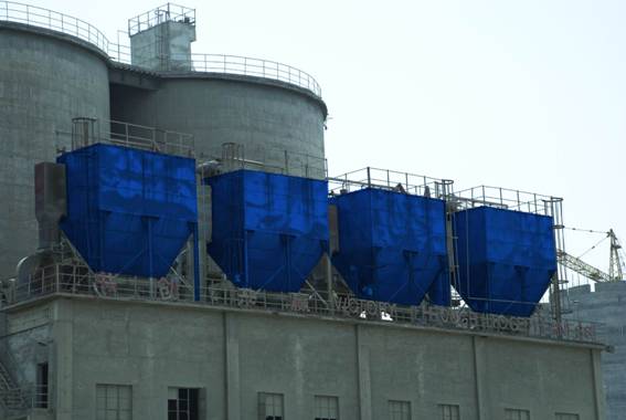 水泥庫(kù)頂袋除塵器易糊袋堵料的解決辦法 水泥庫(kù)頂袋除塵器易糊袋堵料的解決辦法